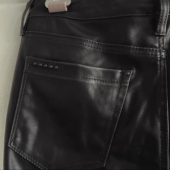 💥HOT ITEM💥Black Lace Up Skinny Leather Pants - Picture 13 of 15